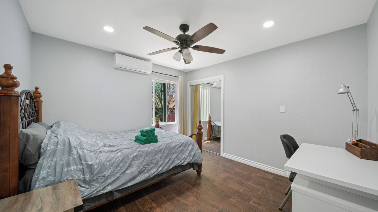 Photo of Bedroom in Claremont
