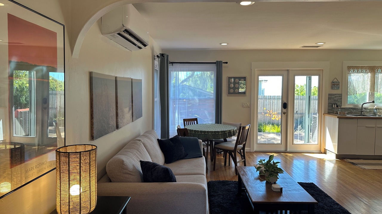 Photo of Livingroom in West Mesa
