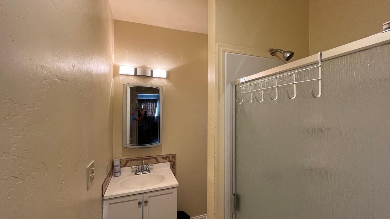 Photo of Bathroom in Reedley