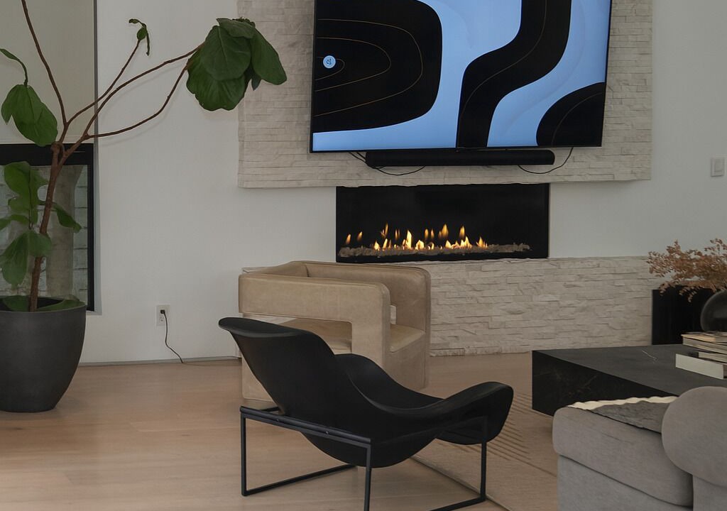 Photo of Livingroom in Beverly Grove