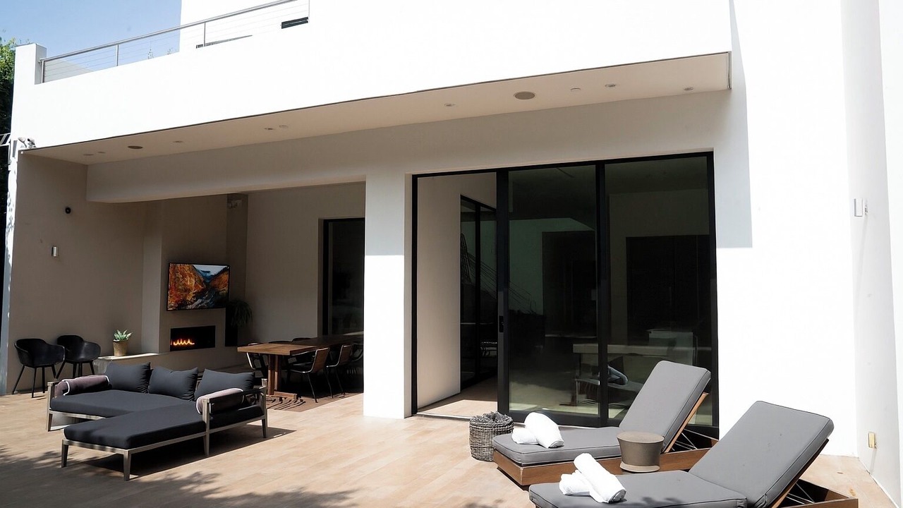 Photo of Patio Balcony in Beverly Grove