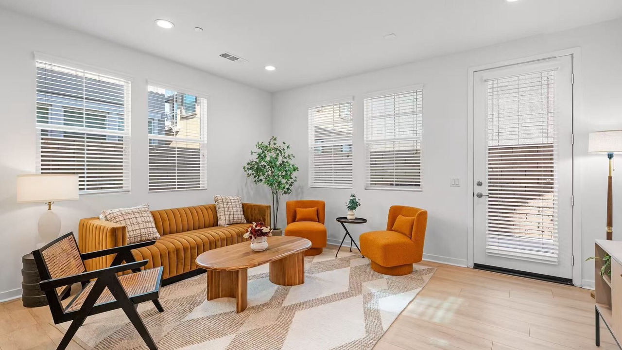 Photo of Livingroom in Ontario