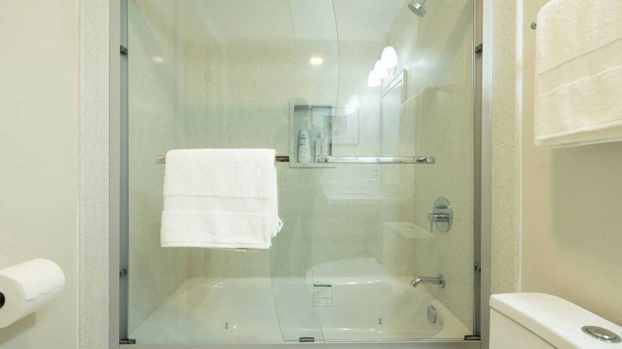 Photo of Bathroom in Martinez