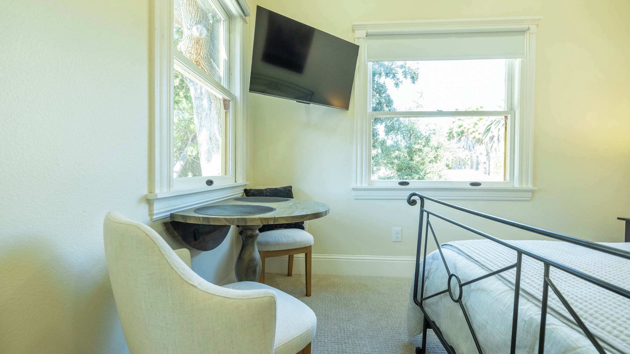 Photo of Bedroom in Martinez