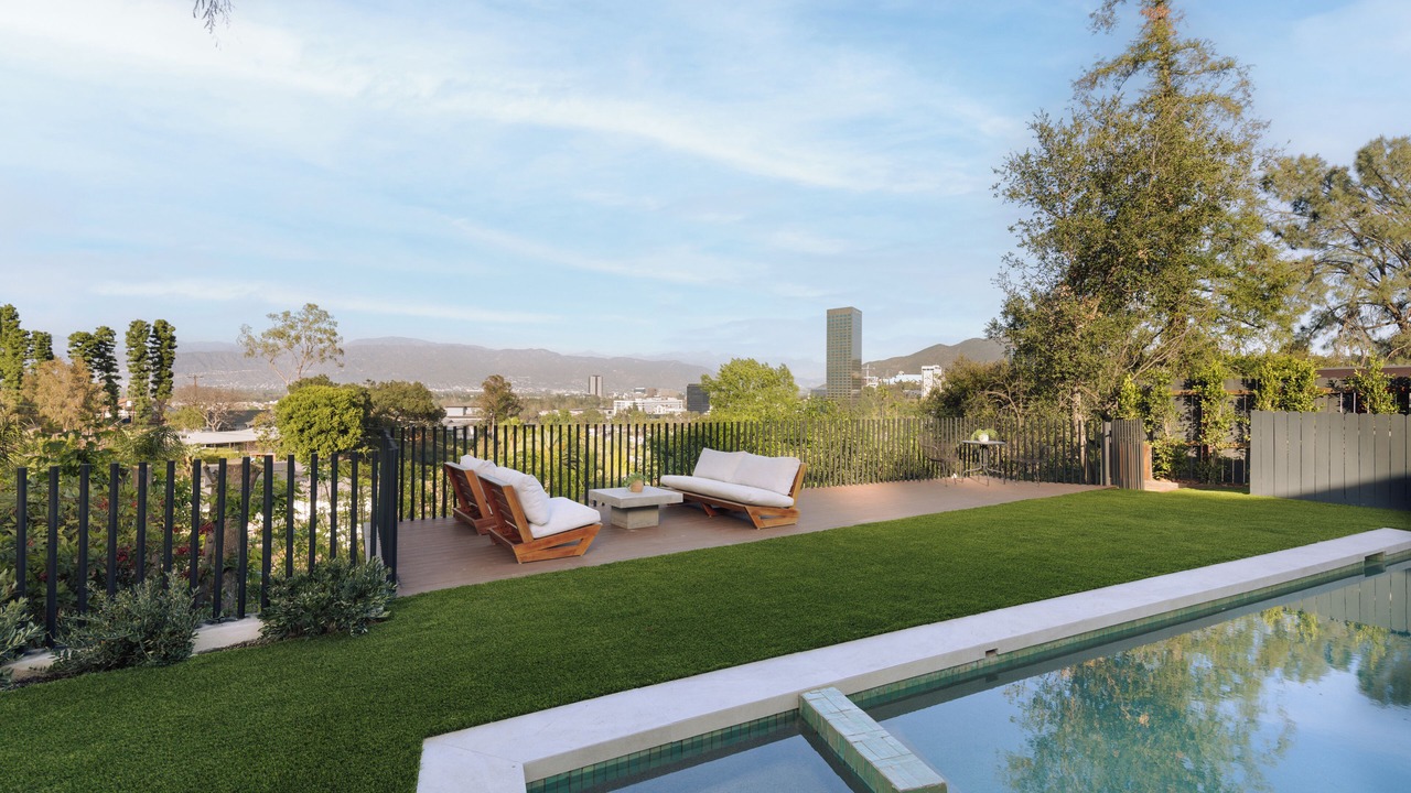 Photo of Outdoor in Studio City