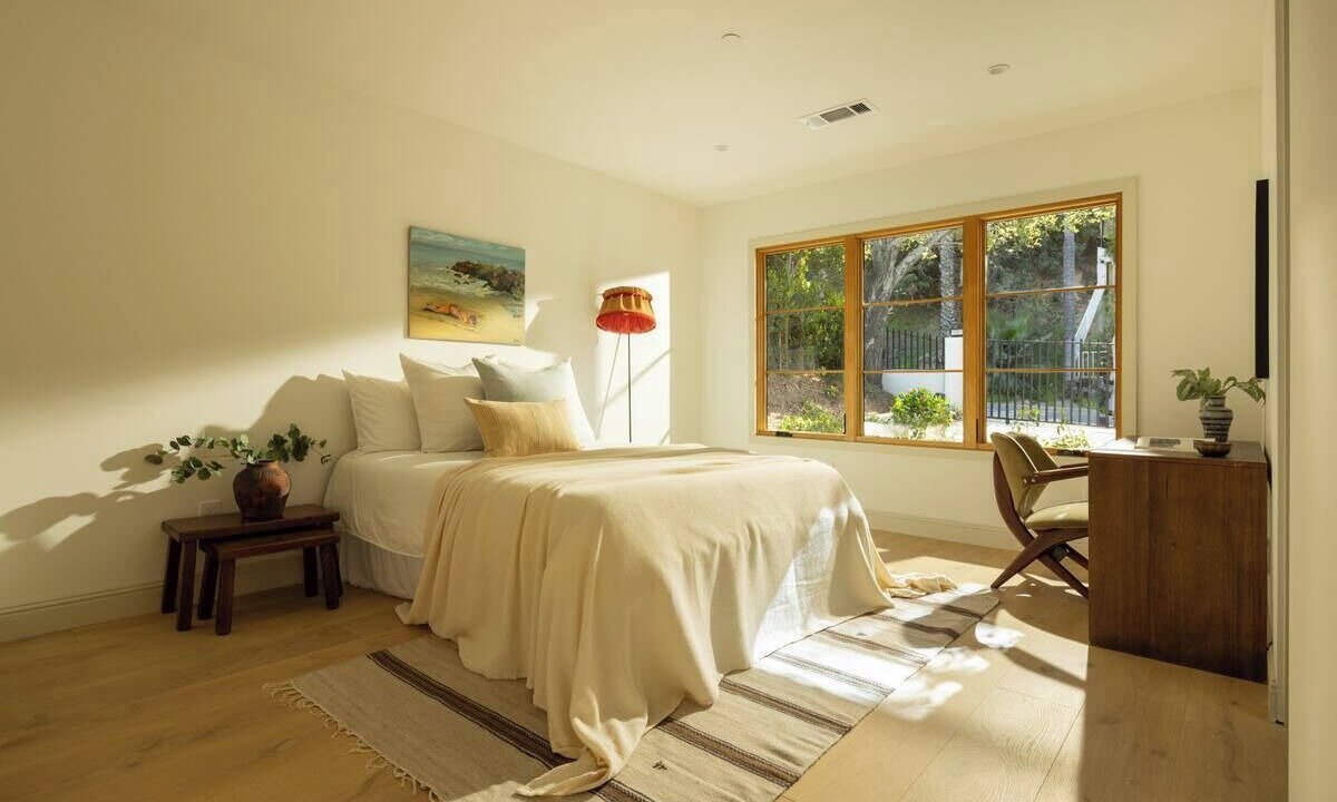 Photo of Bedroom in Studio City