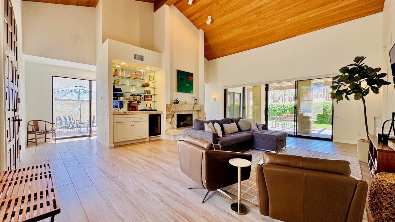Photo of Livingroom in La Quinta