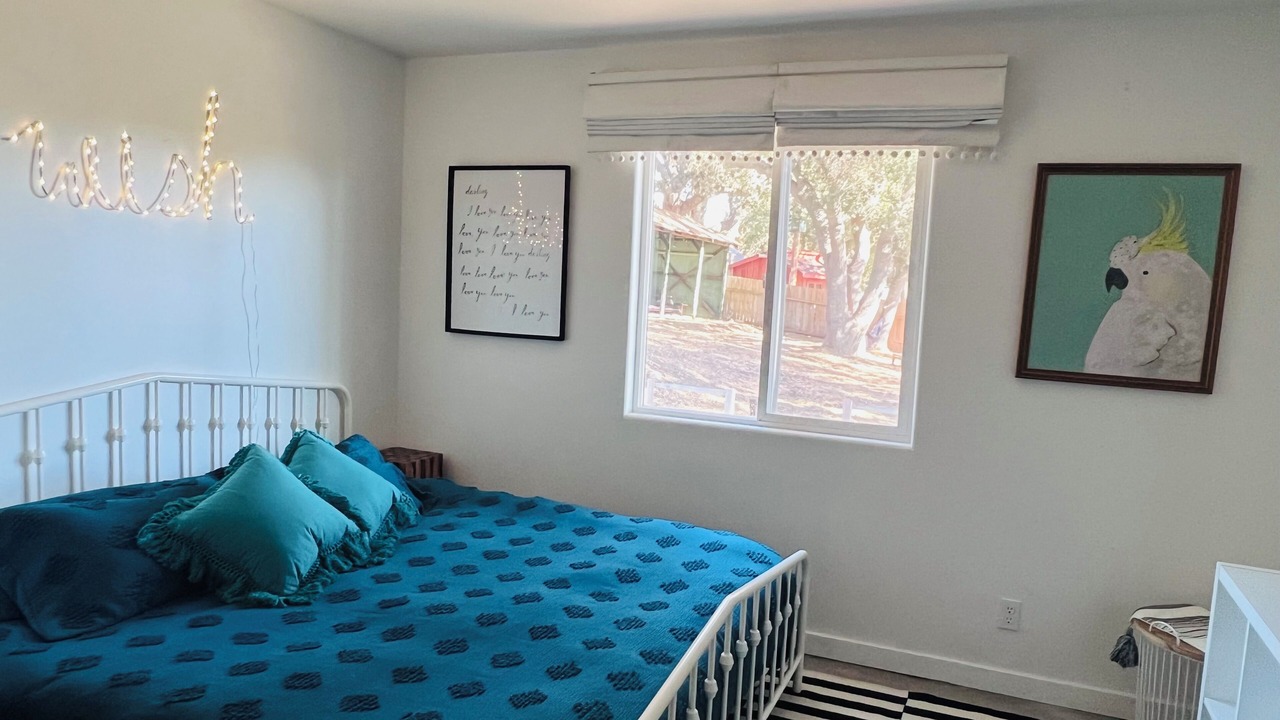 Photo of Bedroom in Meiners Oaks