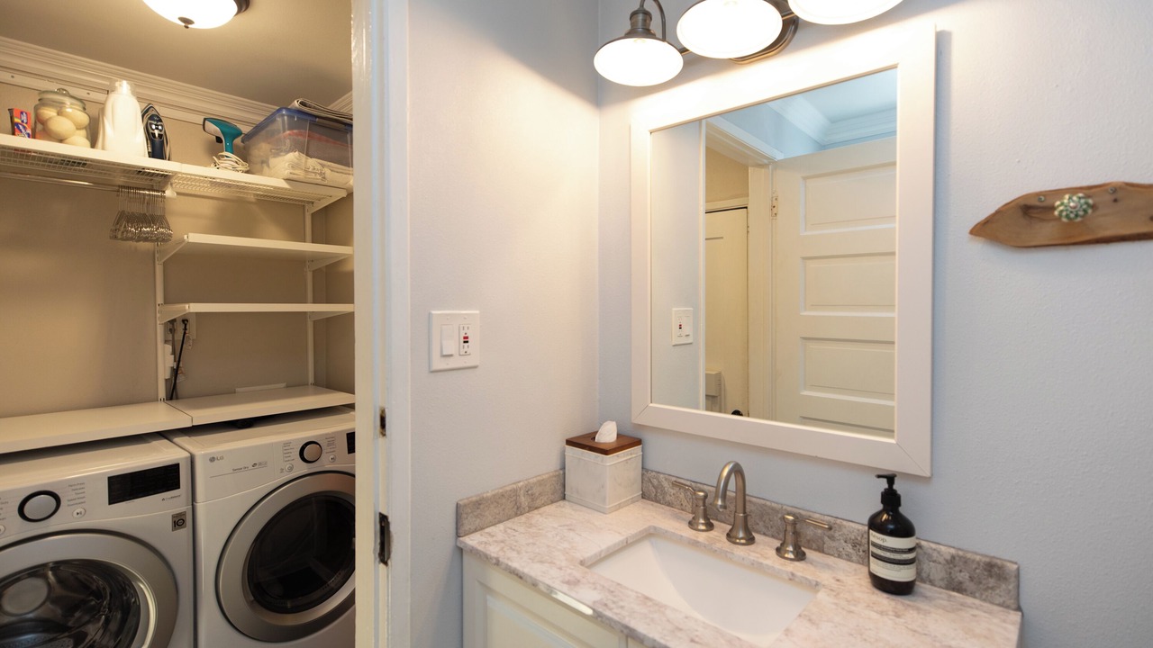 Photo of Bathroom in Park Mesa Heights