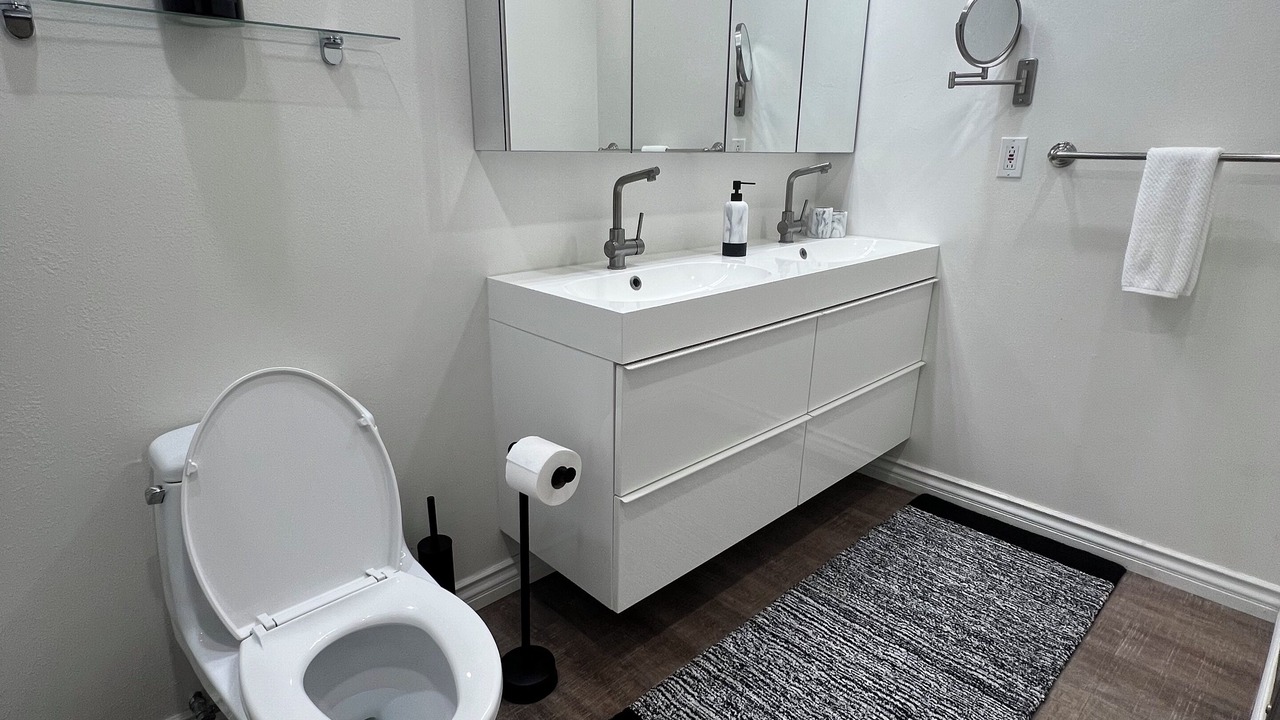 Photo of Bathroom in Malibu