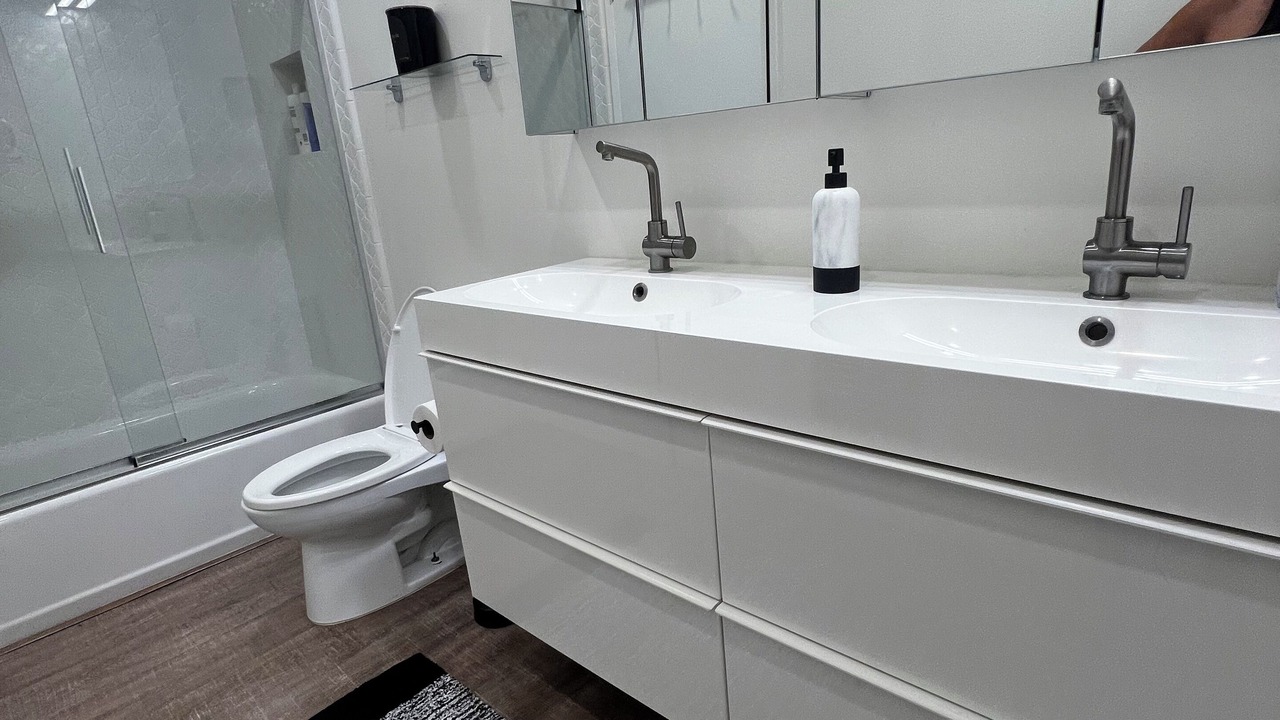 Photo of Bathroom in Malibu