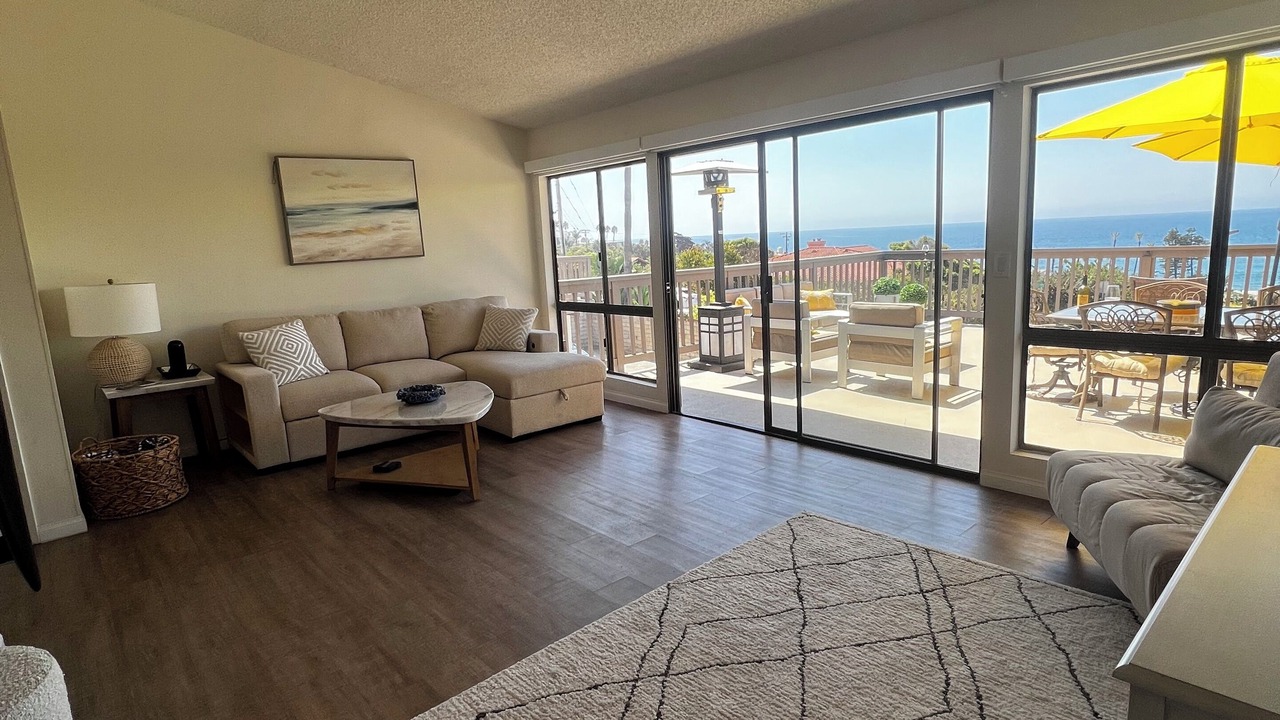 Photo of Livingroom in Malibu