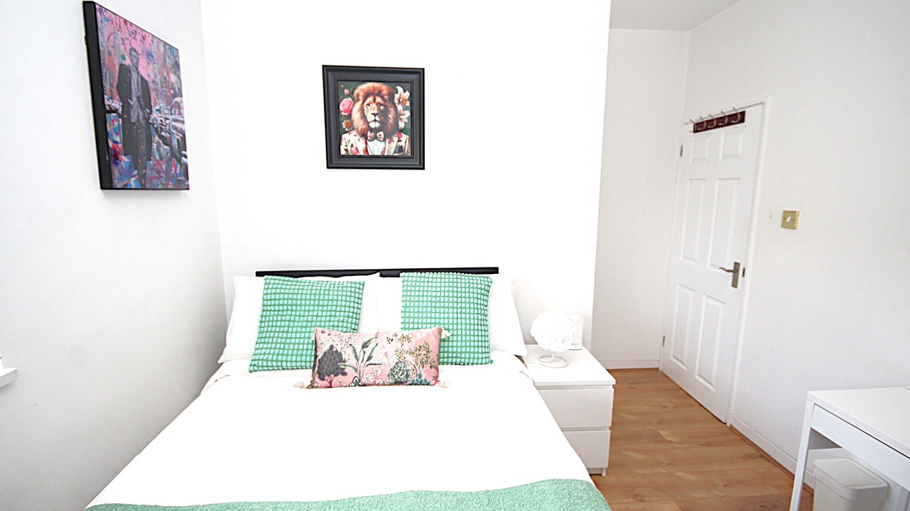 Photo of Bedroom in Chaucer
