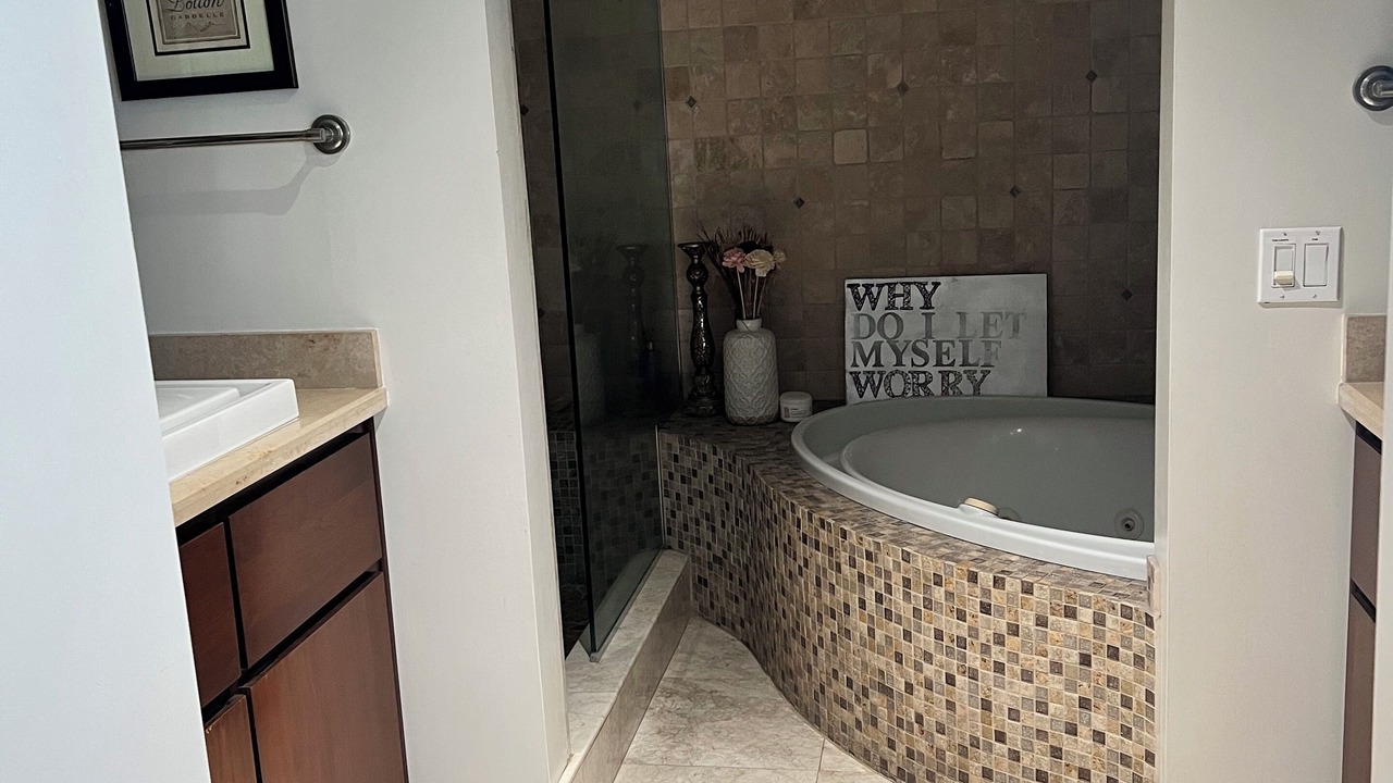 Photo of Bathroom in Belmont Shore
