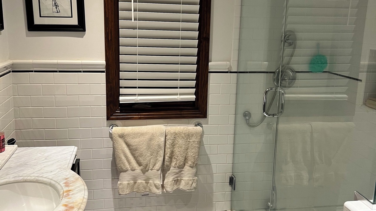 Photo of Bathroom in Belmont Shore