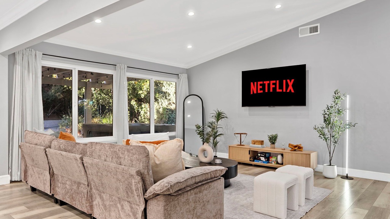 Photo of Livingroom in Fullerton