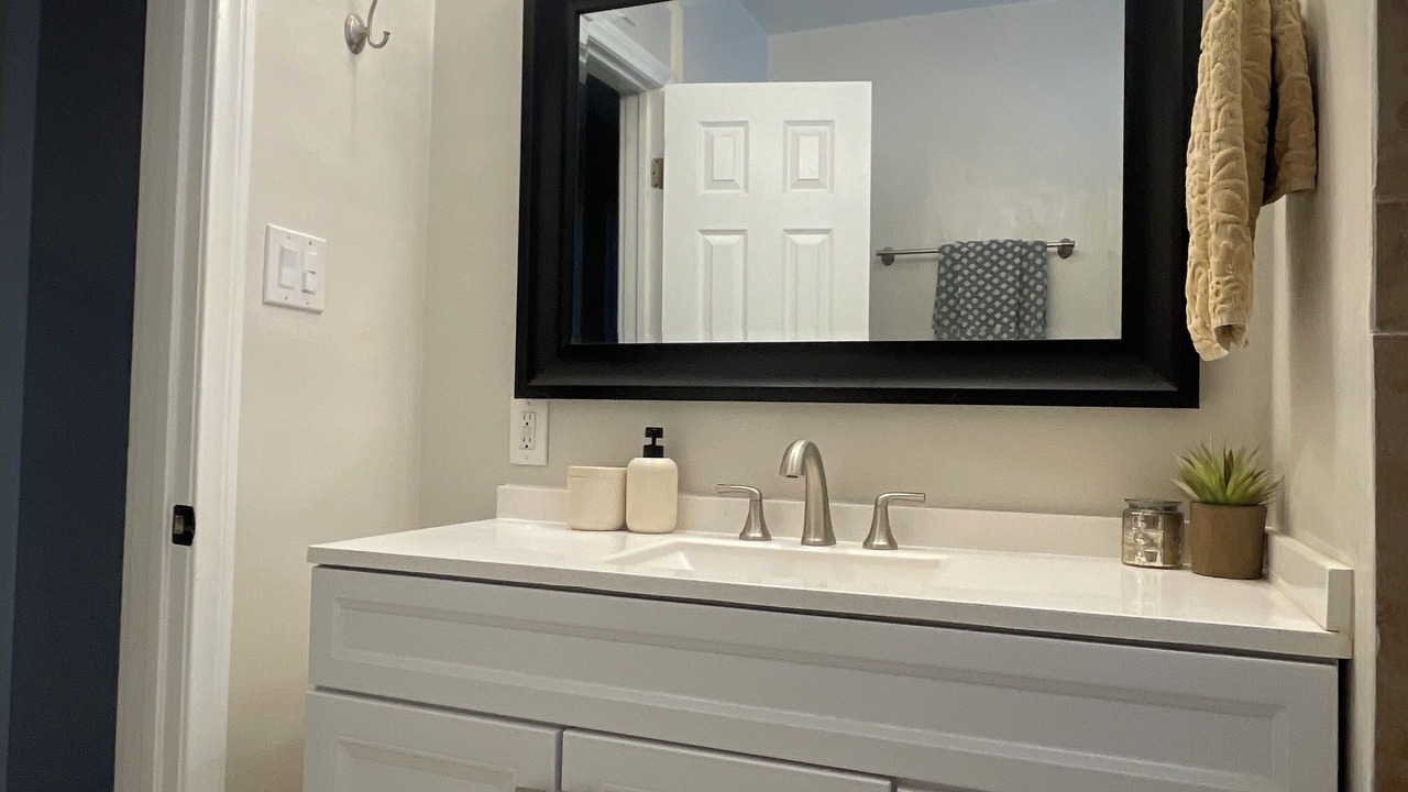 Photo of Bathroom in Van Nuys
