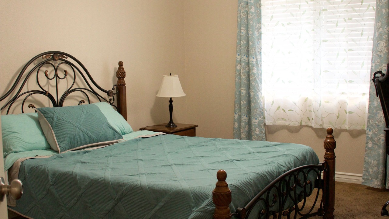 Photo of Bedroom in Victorville