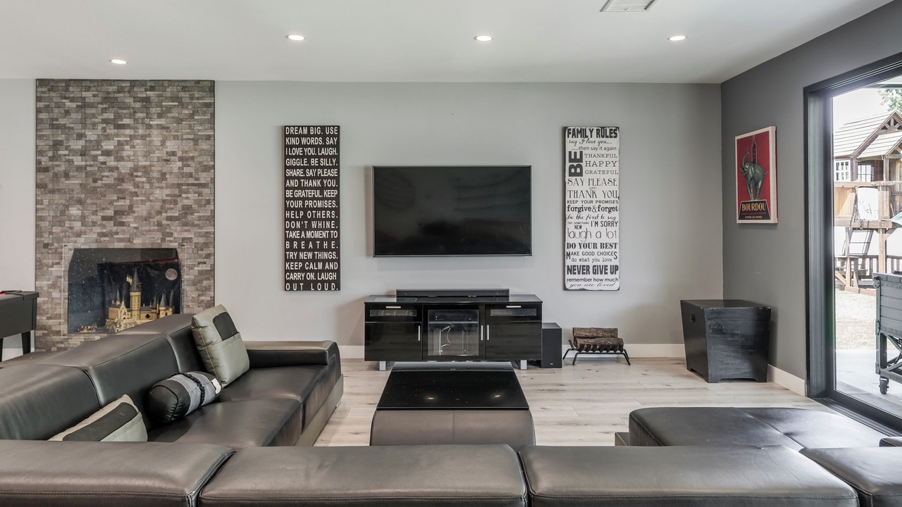 Photo of Livingroom in Lake Balboa