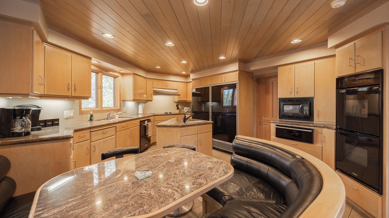 Photo of Kitchen in Evergreen Estates