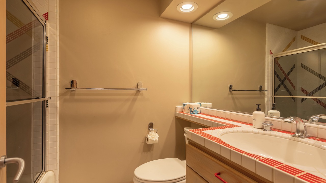 Photo of Bathroom in Evergreen Estates