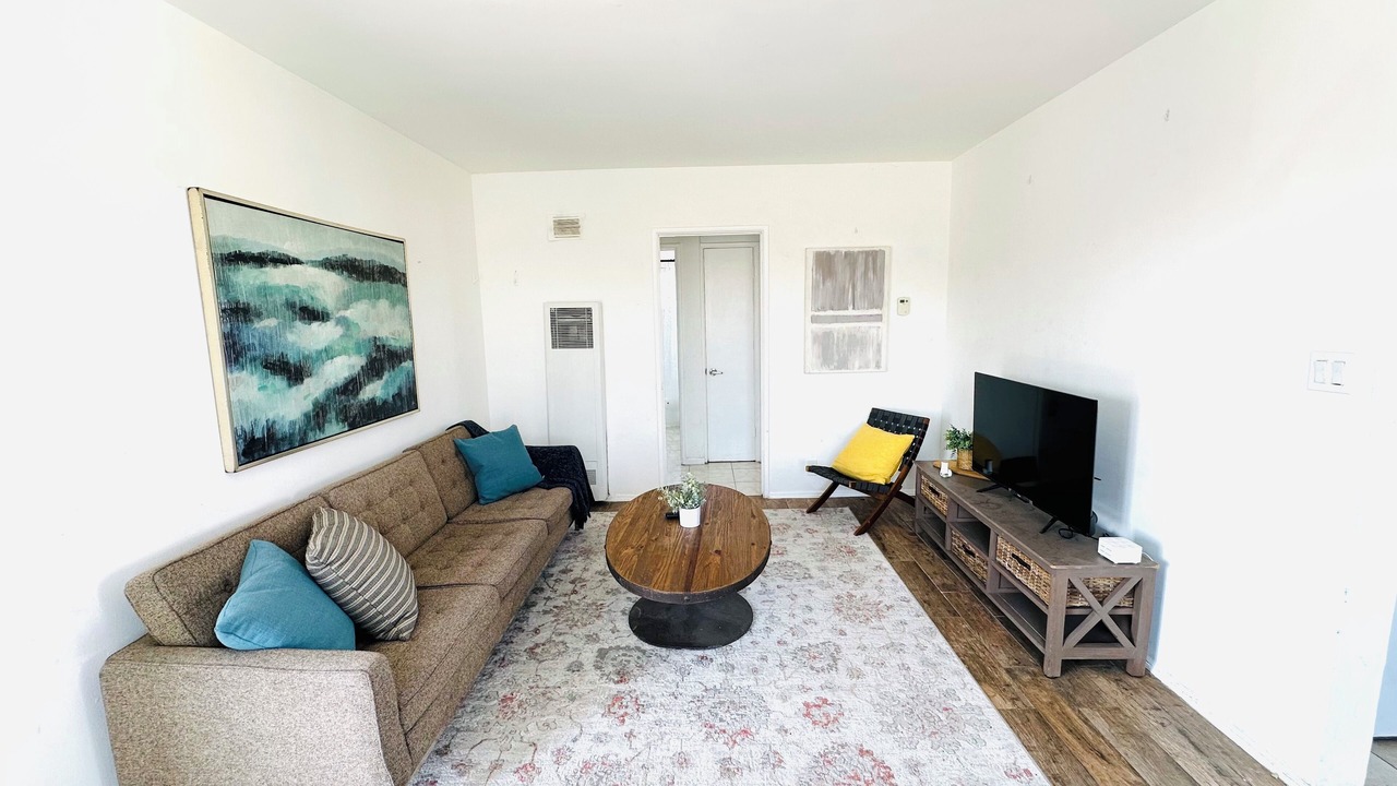 Photo of Livingroom in Los Angeles