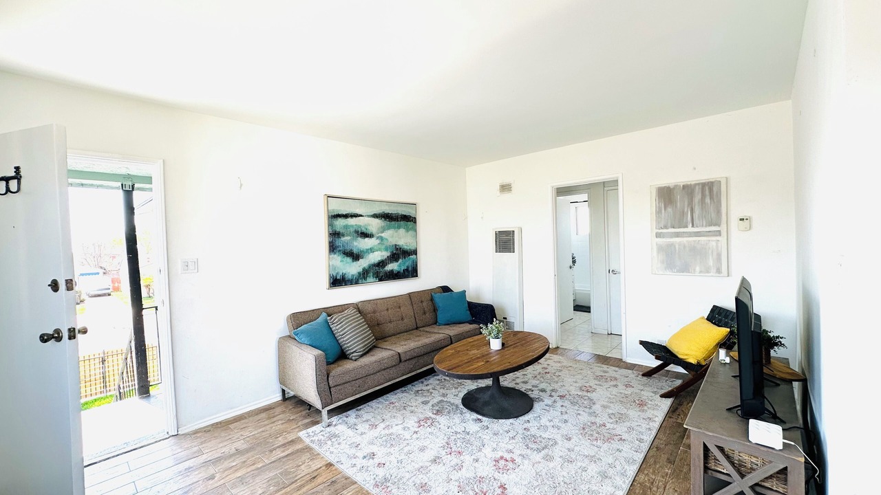 Photo of Livingroom in Los Angeles