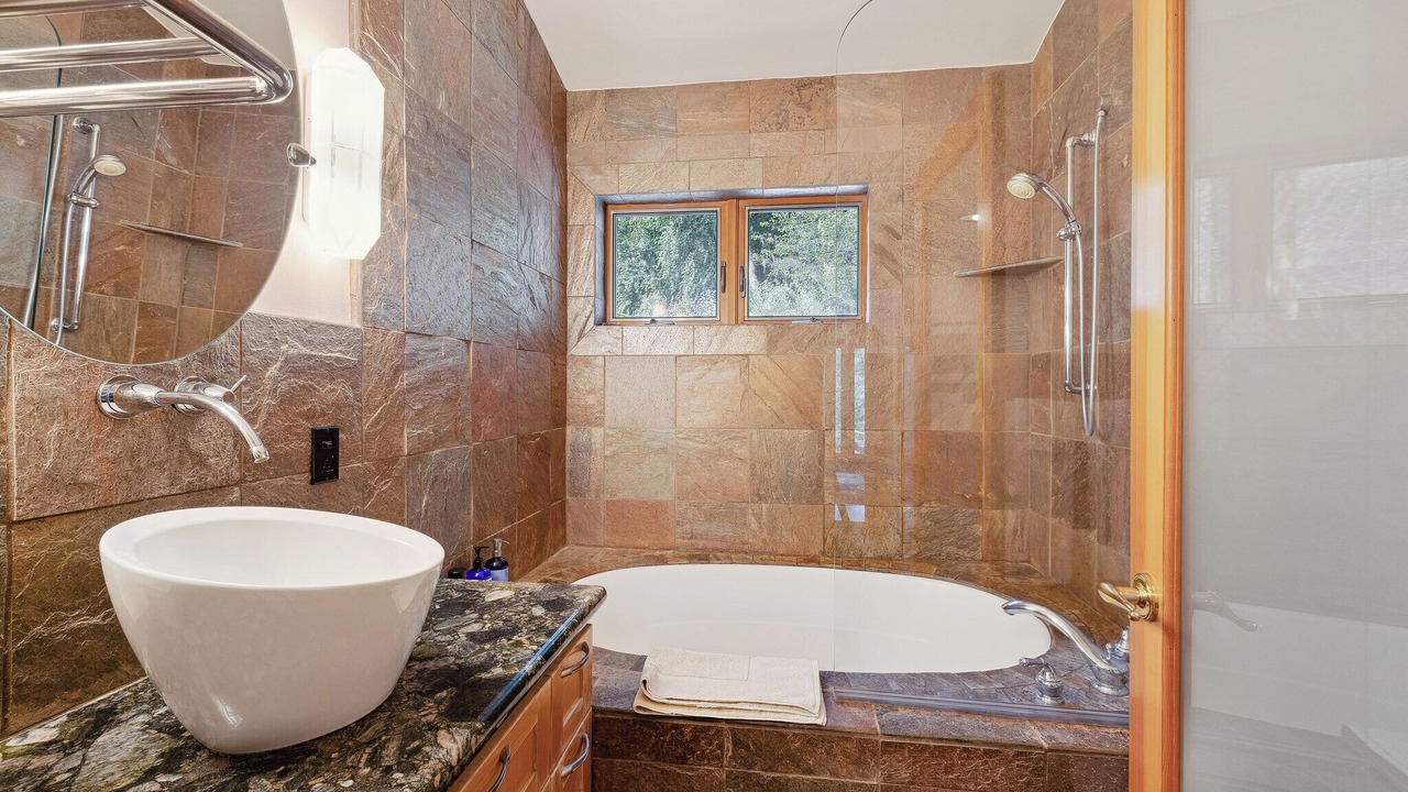 Photo of Bathroom in Redwood Valley