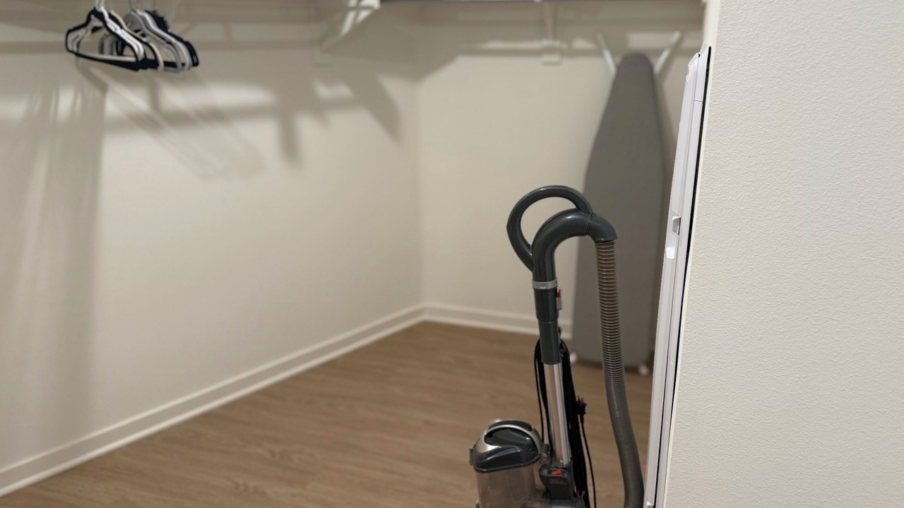 Photo of Bedroom in Airport Area