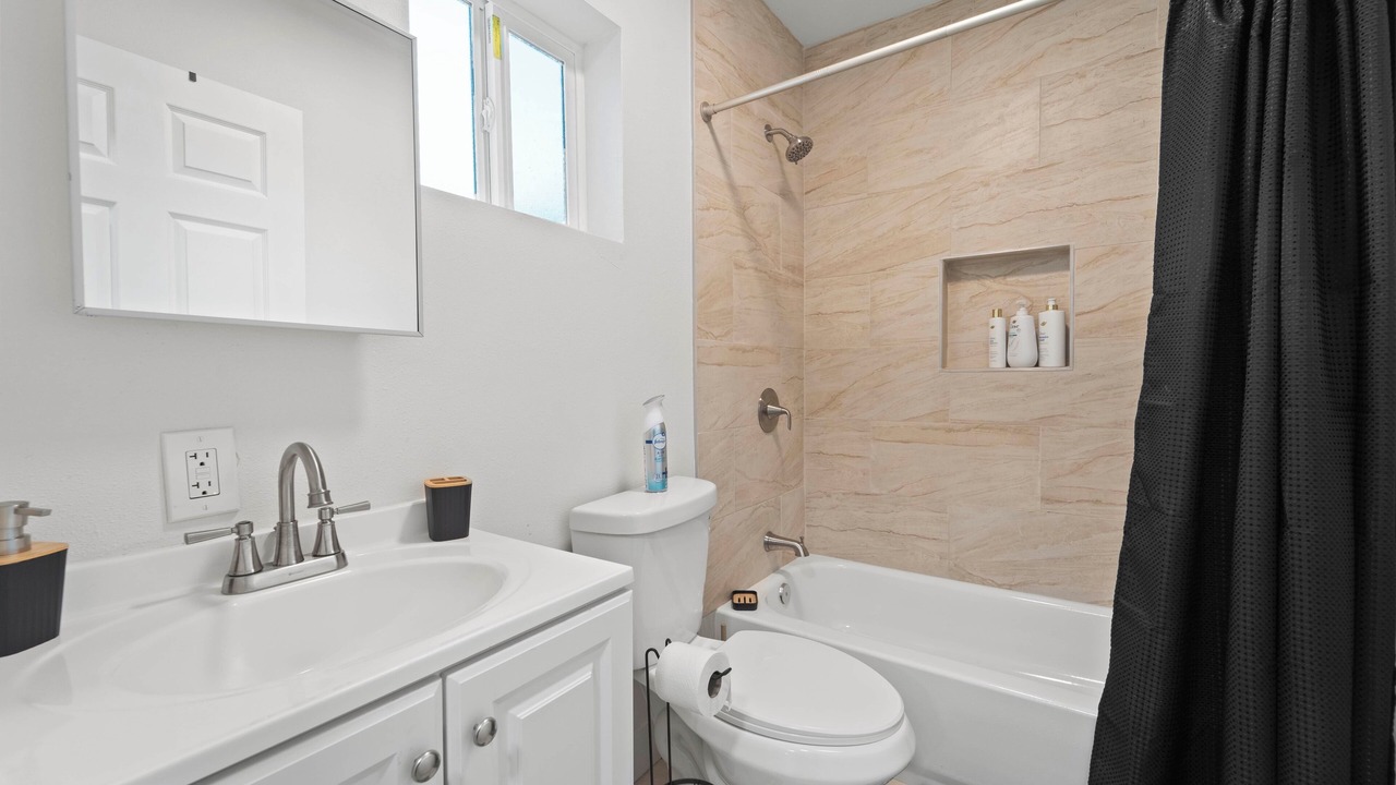 Photo of Bathroom in Lynwood