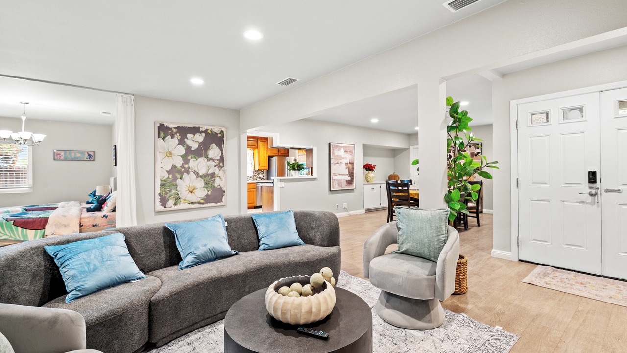 Photo of Livingroom in Hacienda Heights