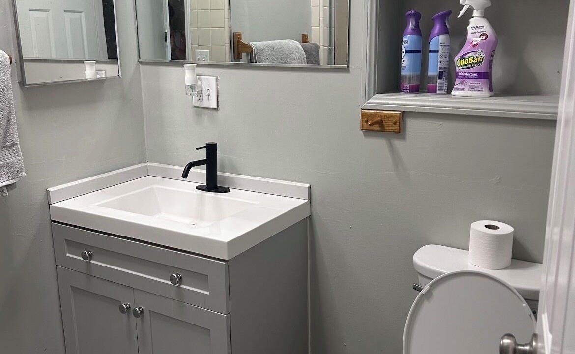 Photo of Bathroom in Lake Elsinore