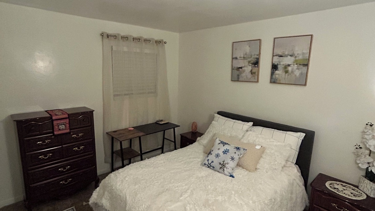 Photo of Bedroom in Lake Elsinore