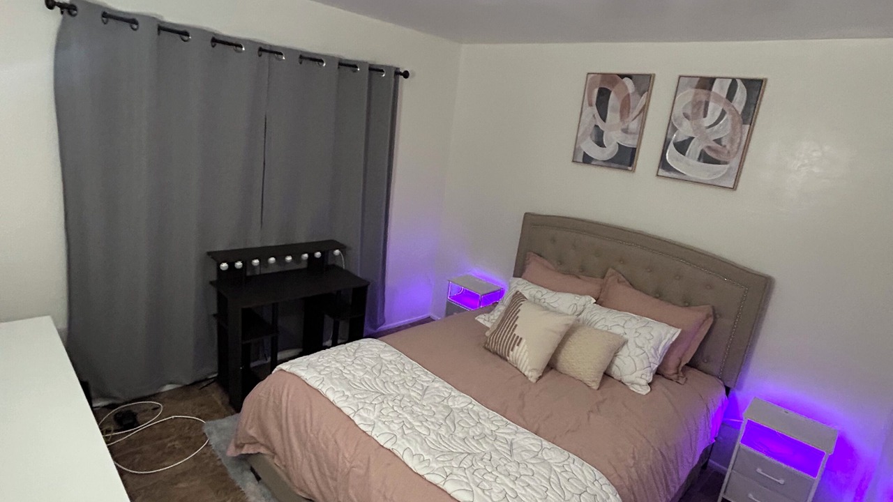 Photo of Bedroom in Lake Elsinore