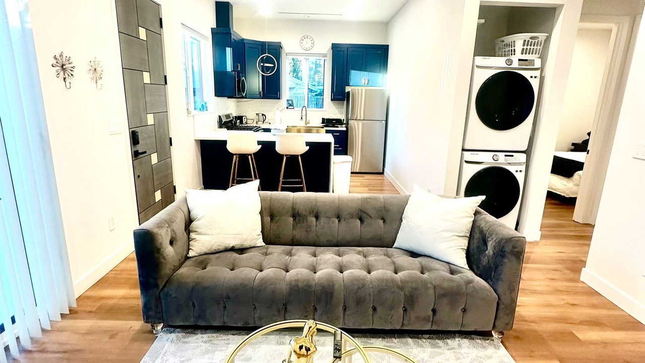 Photo of Livingroom in West Hills