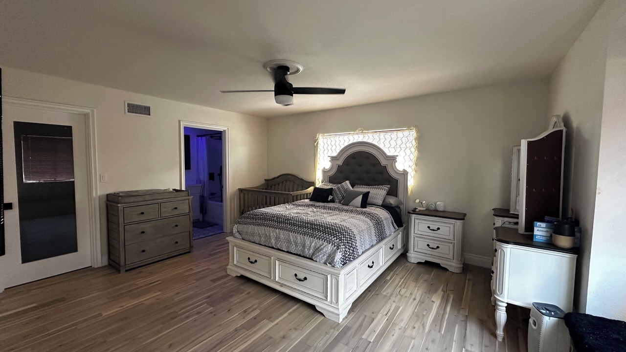 Photo of Bedroom in Harbor