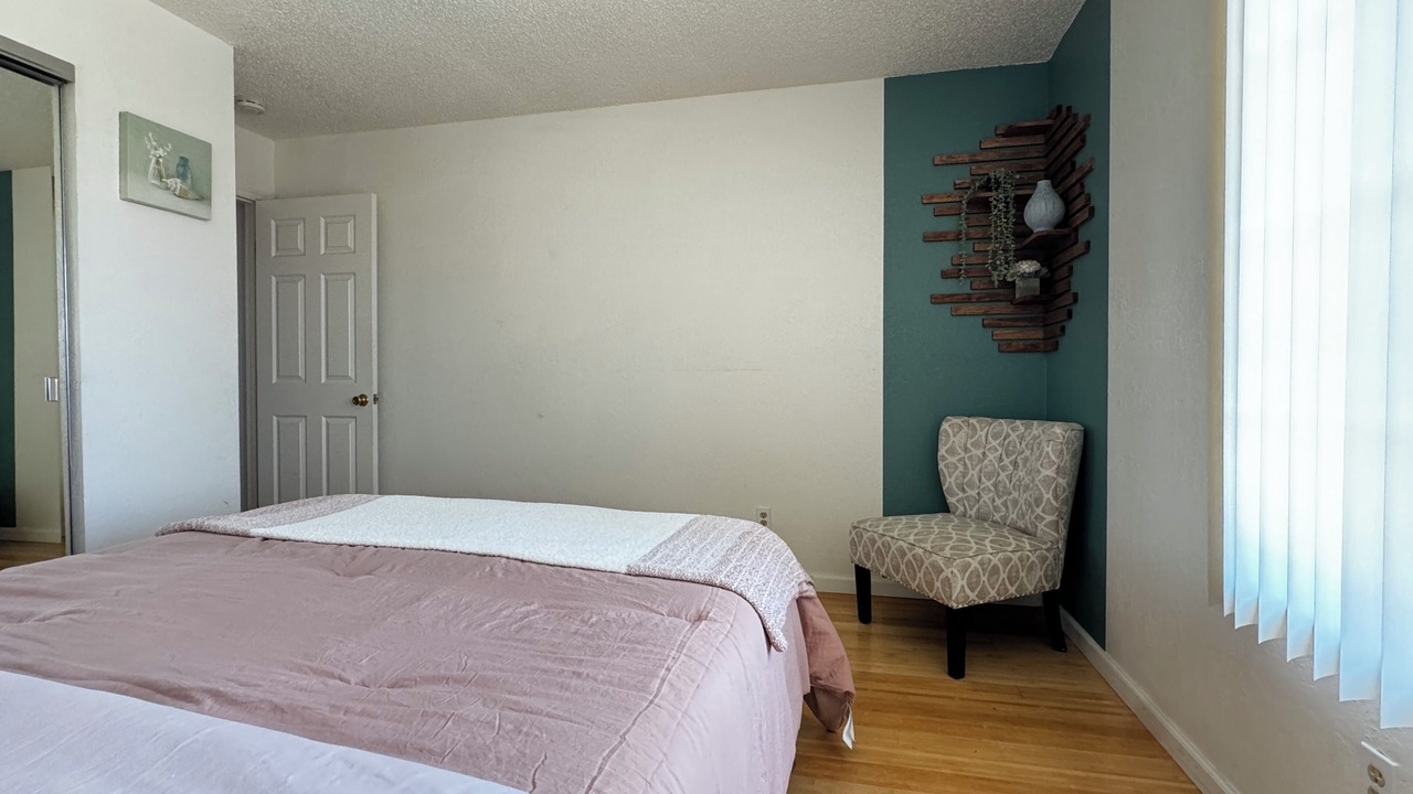 Photo of Bedroom in Seaside