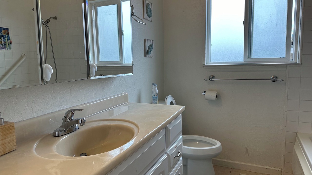Photo of Bathroom in Seaside