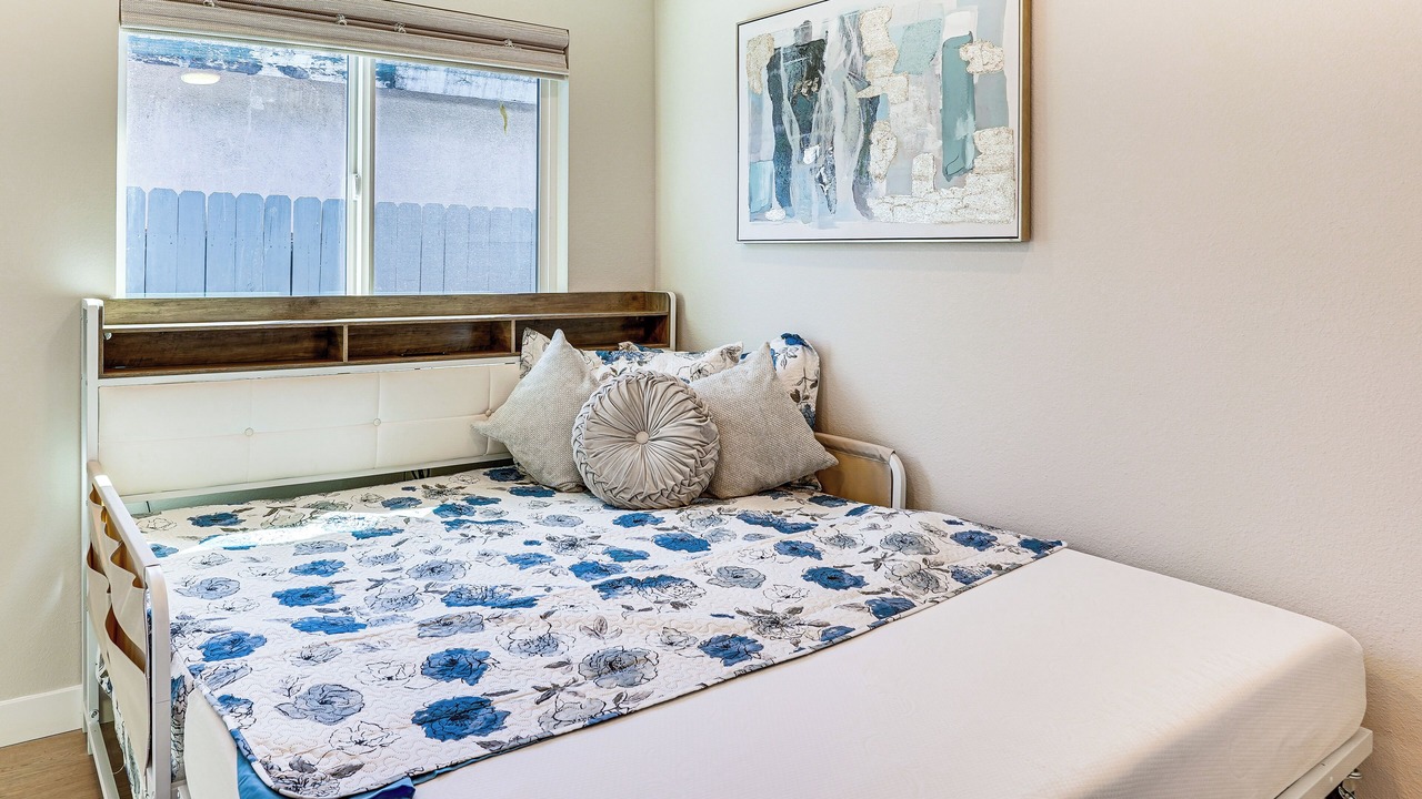 Photo of Bedroom in Northwest Anaheim
