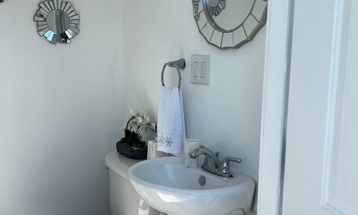 Photo of Bathroom in Hawthorne