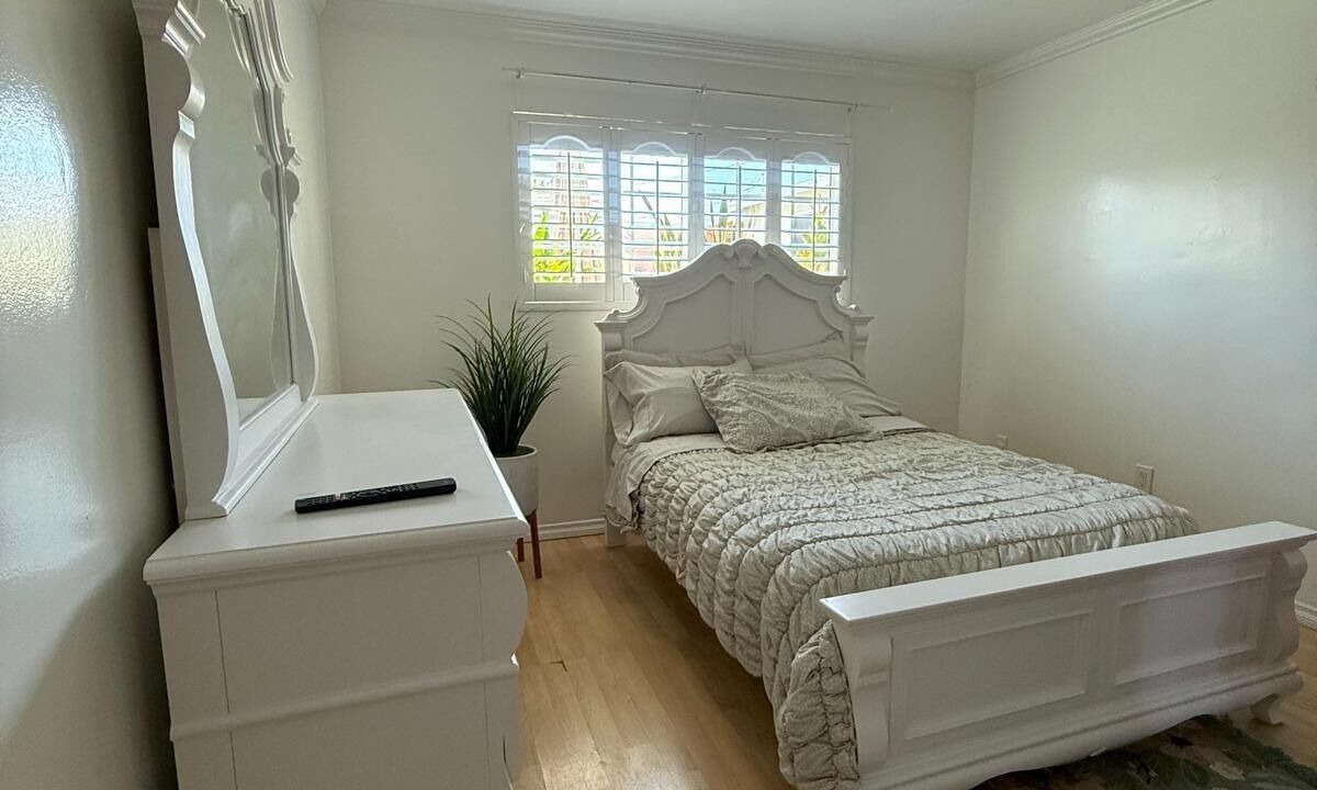 Photo of Bedroom in Hawthorne