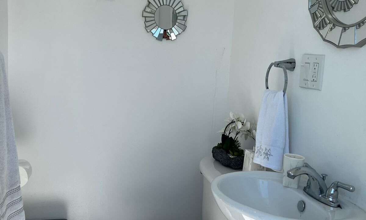 Photo of Bathroom in Hawthorne