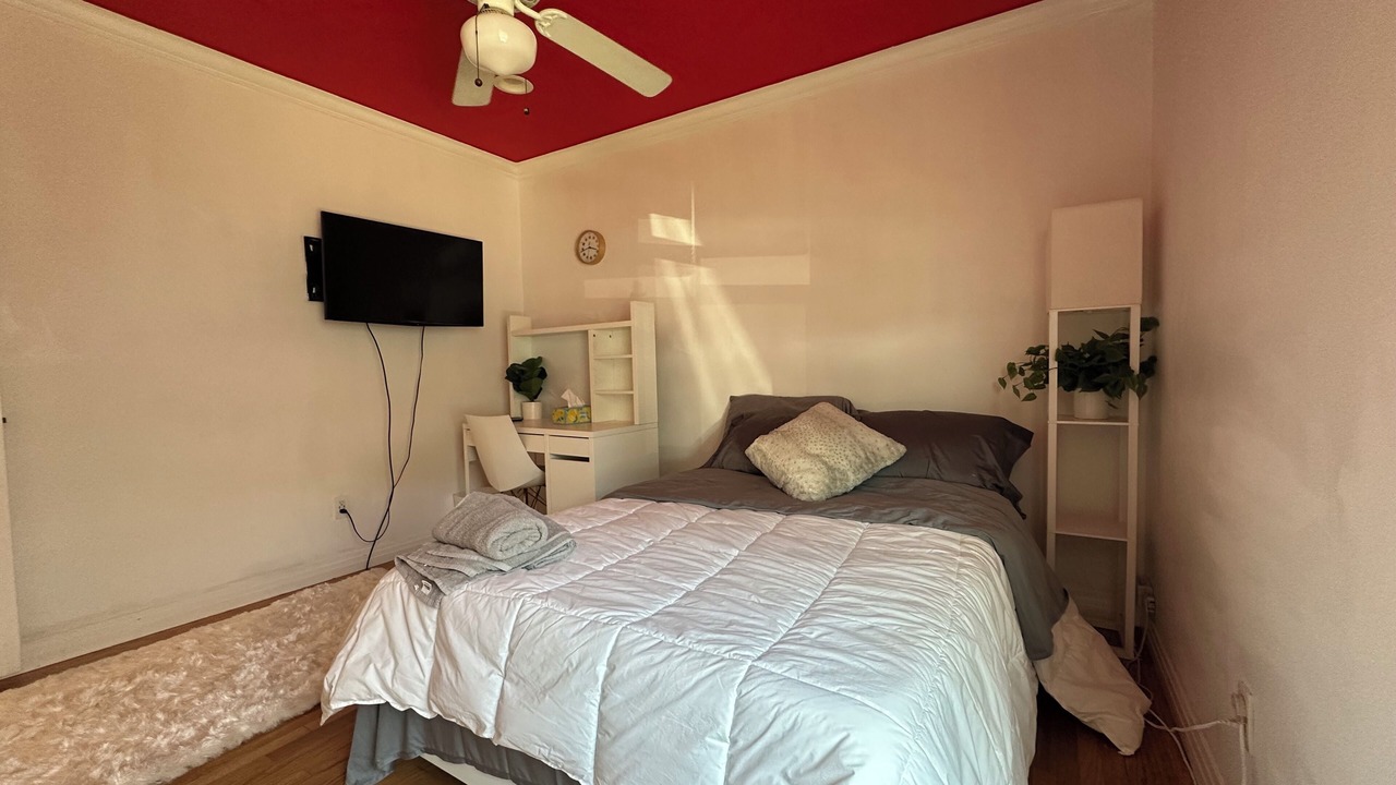 Photo of Bedroom in Los Altos