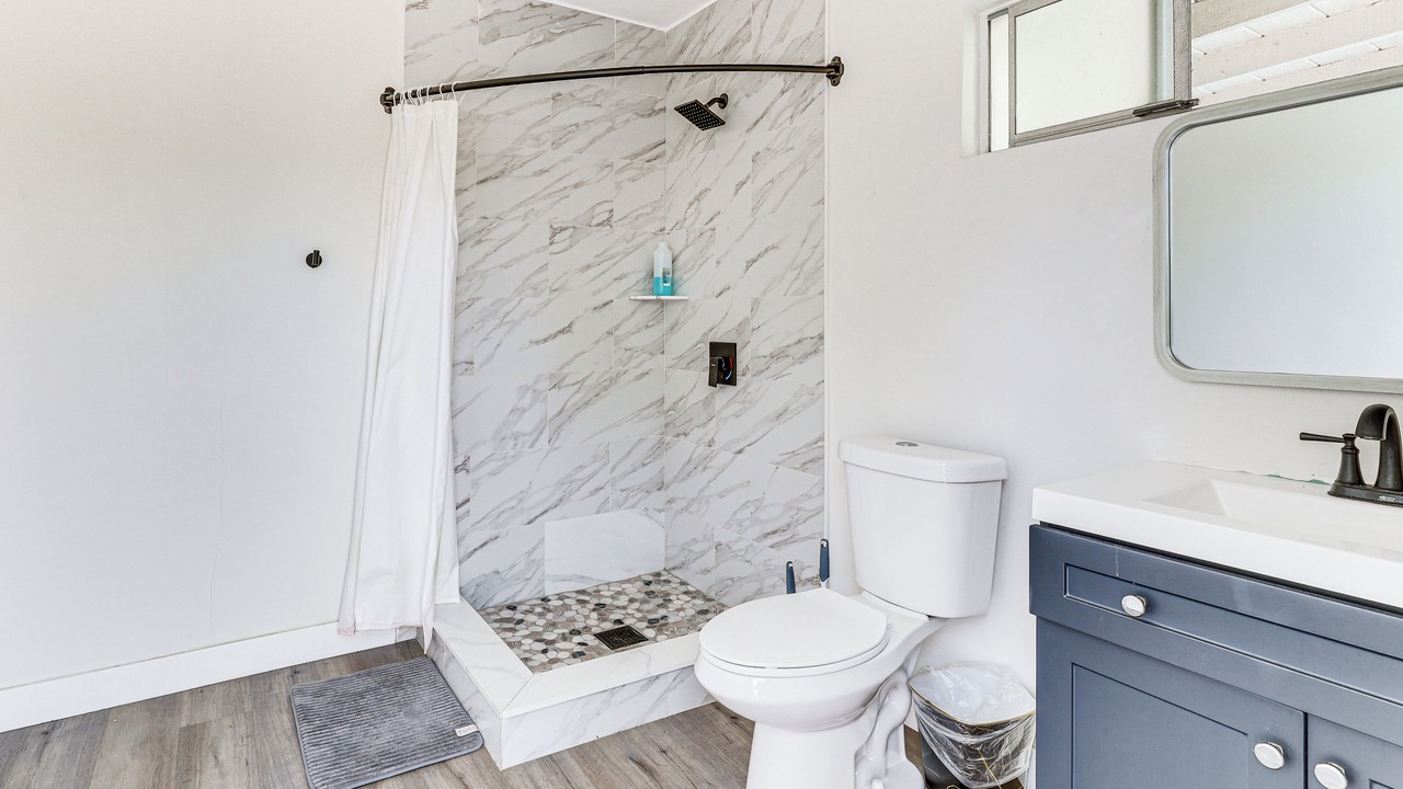 Photo of Bathroom in Lakeside