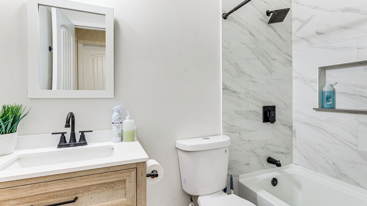 Photo of Bathroom in Lakeside