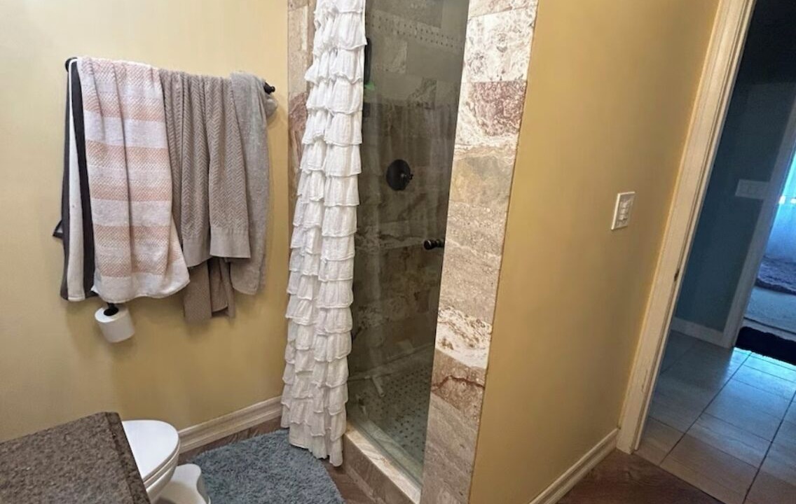 Photo of Bathroom in Encino