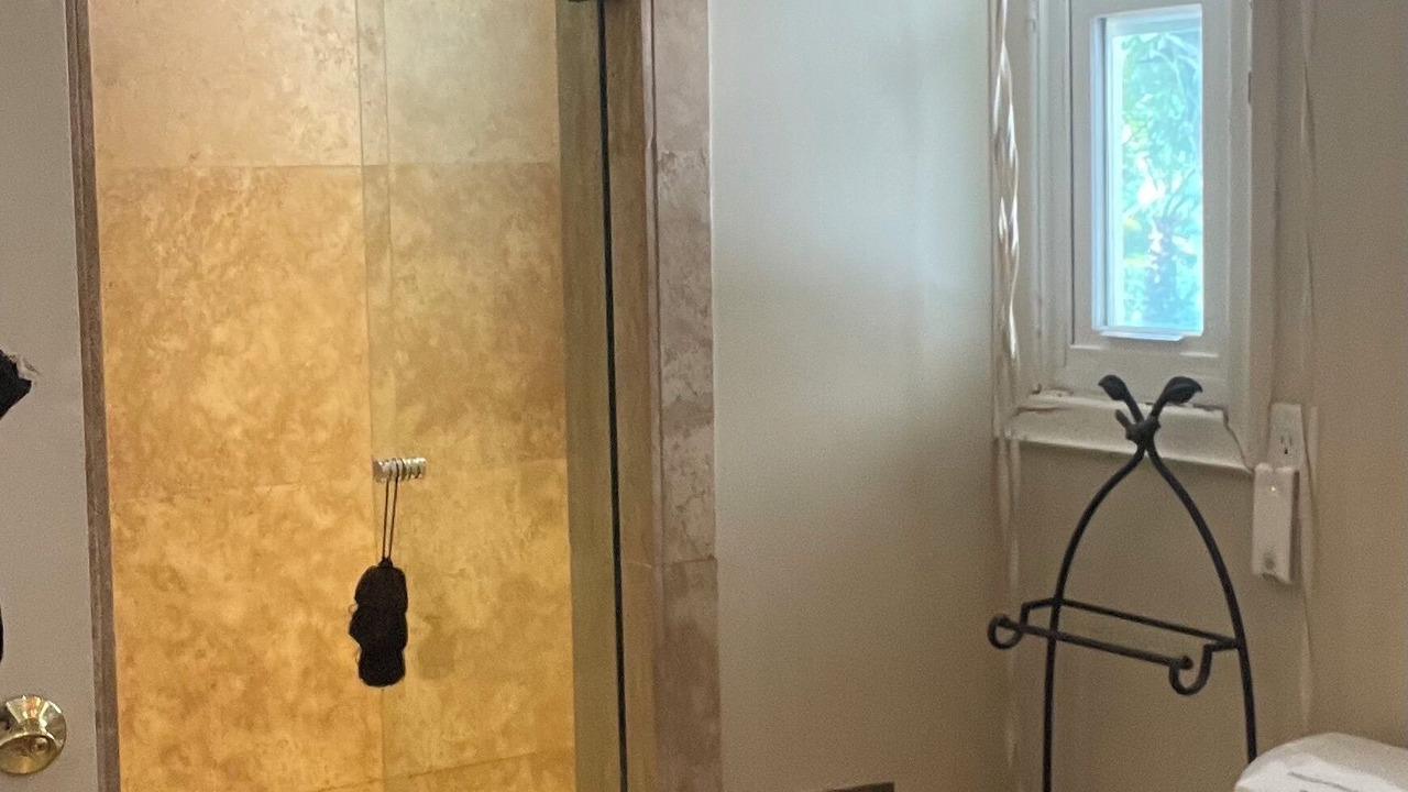Photo of Bathroom in Encino