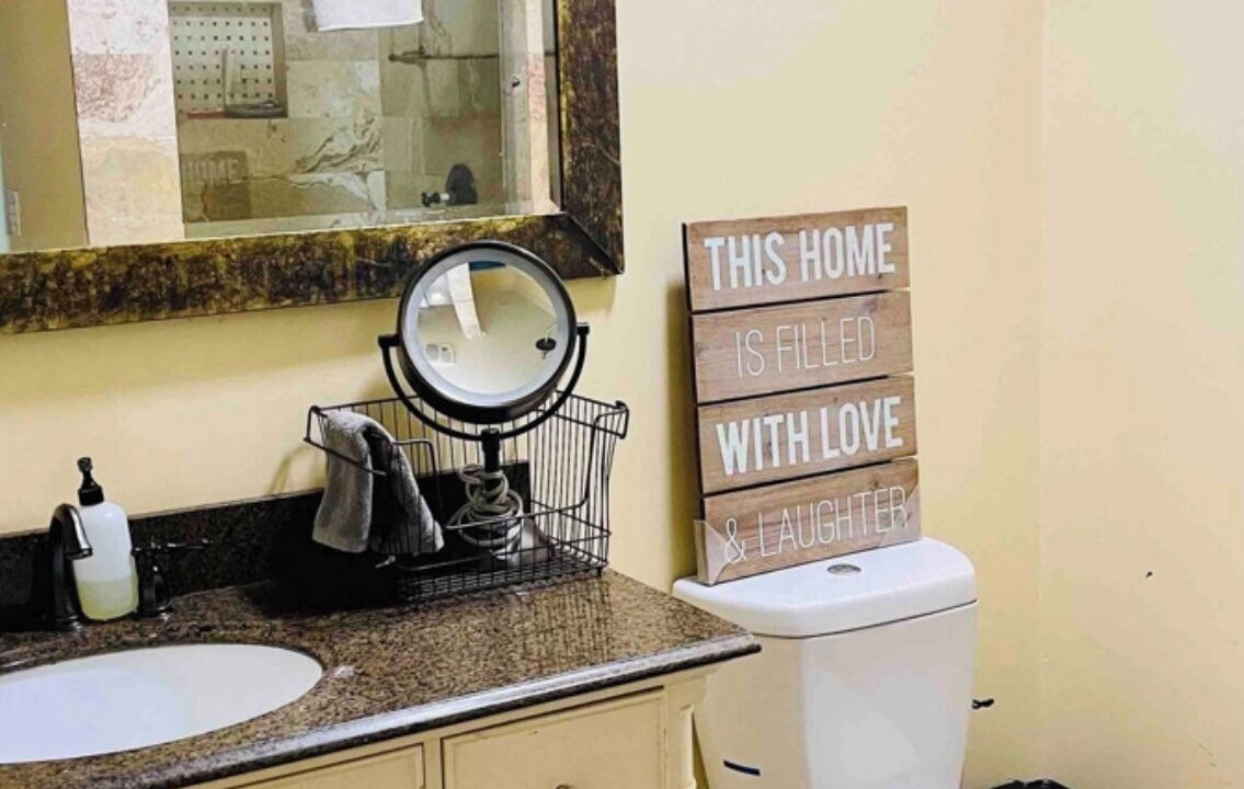 Photo of Bathroom in Encino