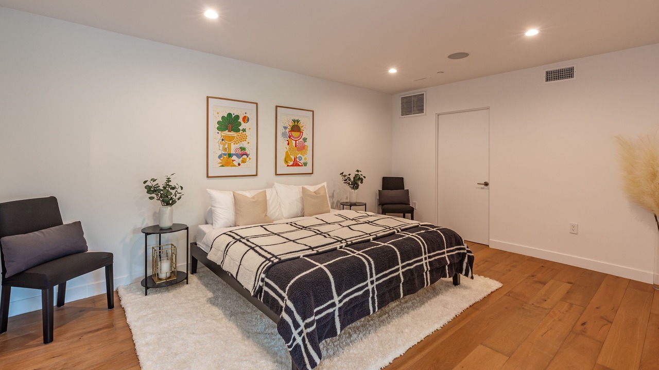 Photo of Bedroom in Central Malibu
