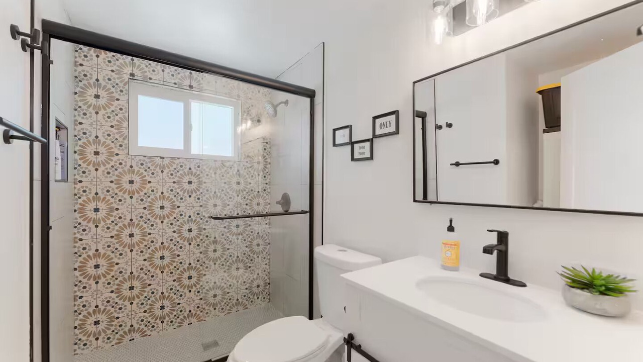 Photo of Bathroom in Monrovia